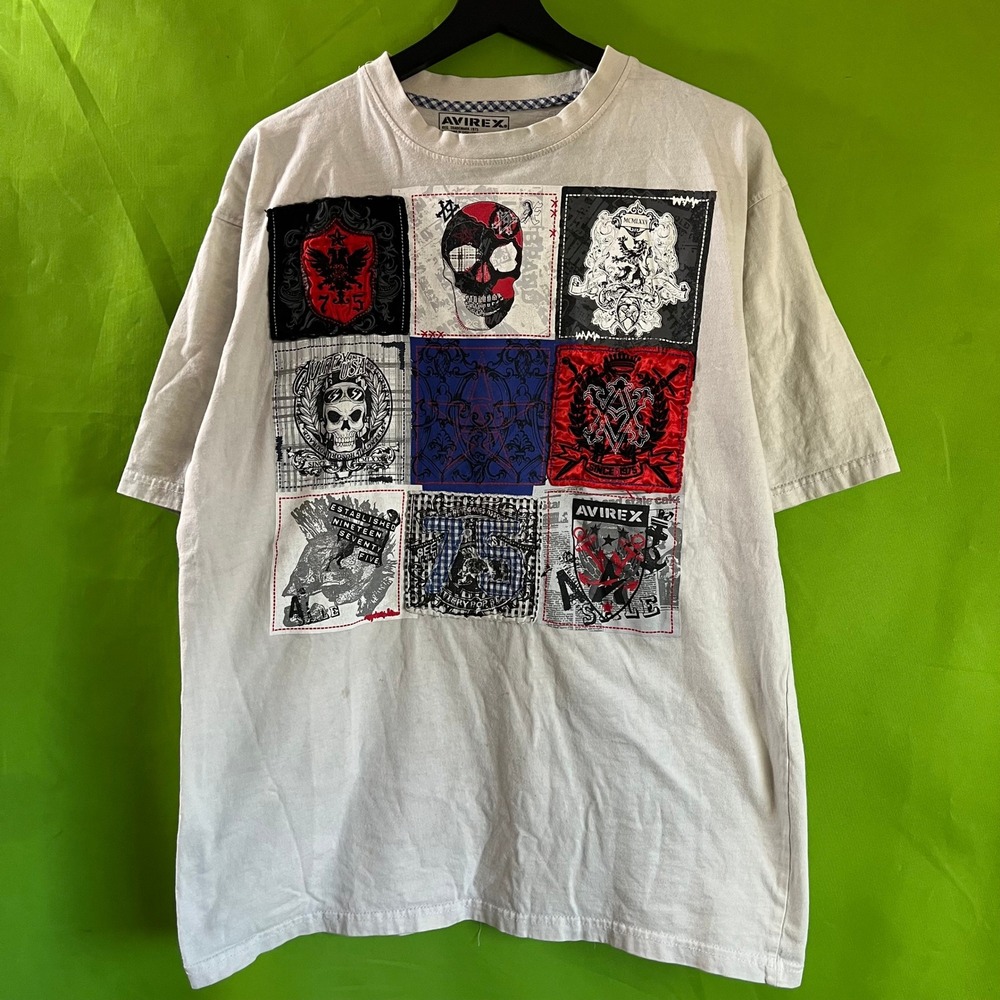 Avirex Mens Graphic Patch T-Shirt Grey Skulls Crests Short Sleeve Size Medium